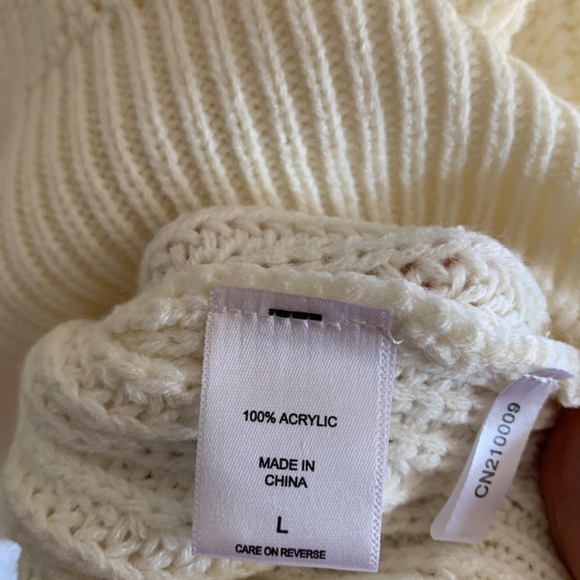 NY & co‎ sweater. NWT. Perfect brand new condition - Picture 4 of 4